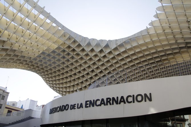 Seville tour with private car - Torre del Oro and Real Maestranza: the river and the legend