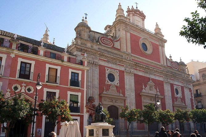Seville tour with private car - UNESCO through the outside: Catedral de Sevilla and Real Alcázar