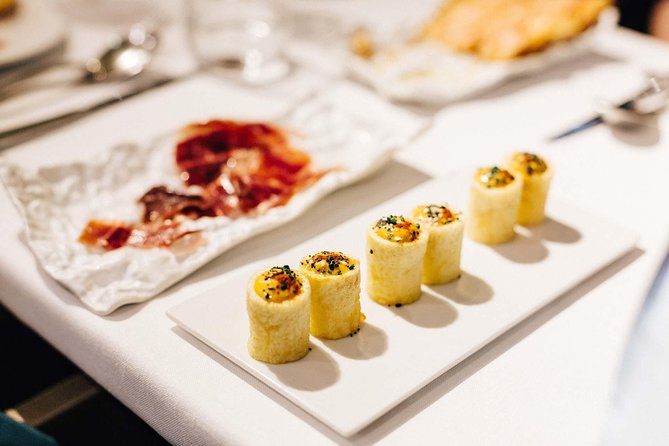 Seville Wine & Gourmet Tapas Tour by Food Lover Tour - Seville Wine & Gourmet Tapas Tour: the value in how it’s structured