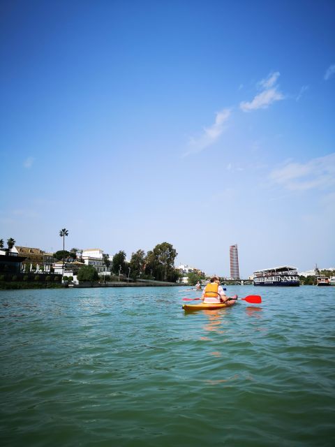 Seville:Guadalquivir River Kayak Tour - Photo Stops That Actually Make Sense: Torre Sevilla, Bridges, and Torre del Oro
