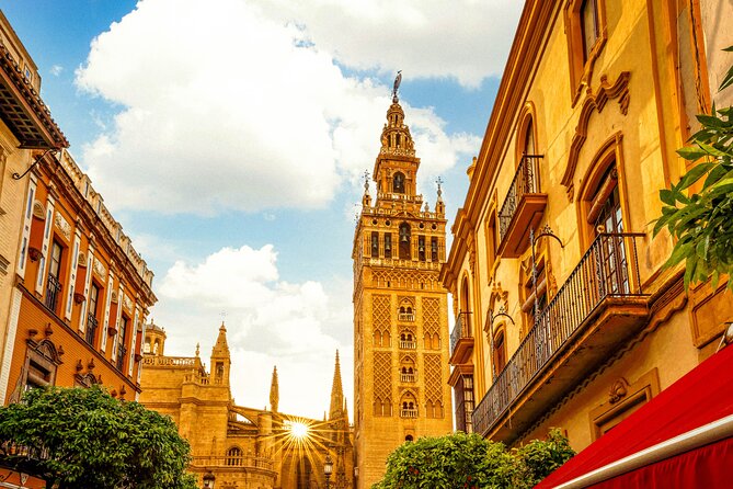 Skip the Line Seville Alcázar, Cathedral & Giralda Guided Tour - Patio de las Doncellas: Islamic Architecture at Human Scale