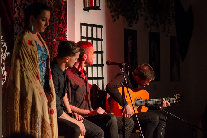 Skip the line: Tablao Flamenco Andalusí Ticket - Tablao Flamenco Andalusí: what kind of flamenco show you’re actually buying