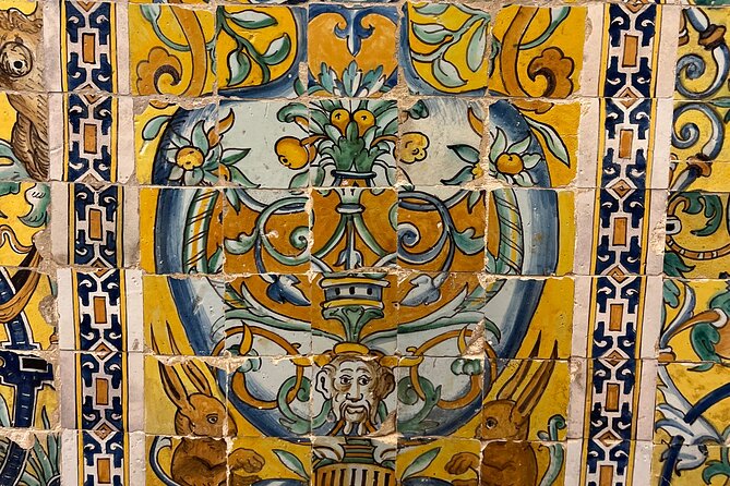 Small-Group Alcazar of Seville Guided Tour with entry ticket - Why this Alcázar tour stays small (and why it matters)