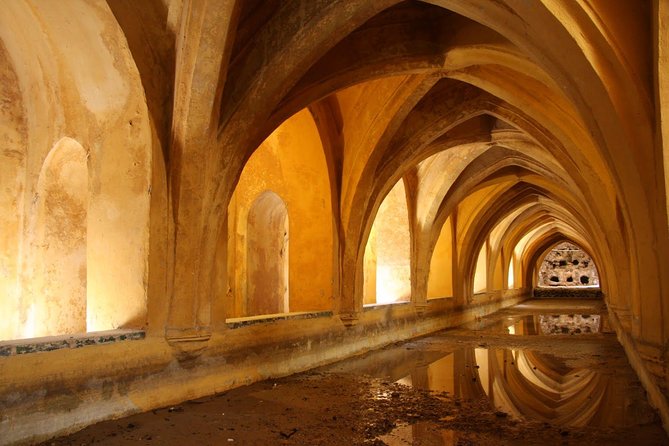 Small-Group Alcazar of Seville Guided Tour with entry ticket - Who this tour is best for