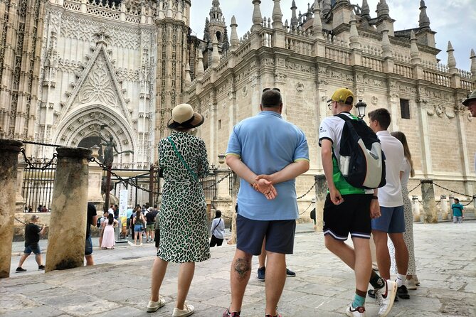 Small Group Tour to Cathedral and Giralda Direct Entrance - Catedral de Sevilla: What you’ll actually notice with a guide