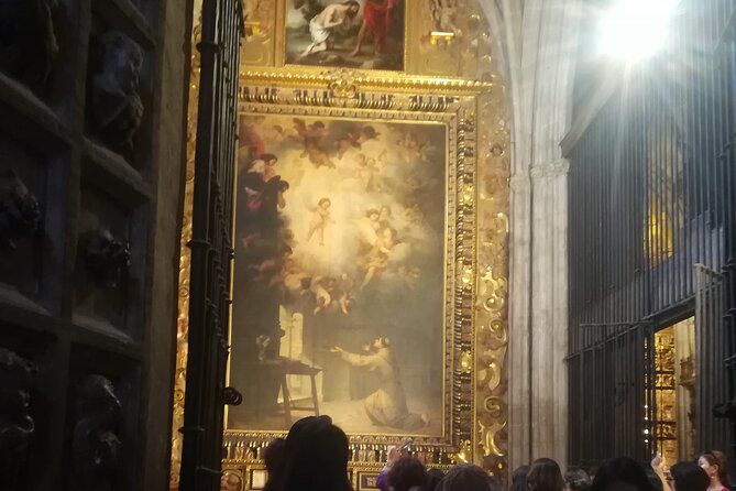 Small Group Tour to Cathedral and Giralda Direct Entrance - Who should book this tour?
