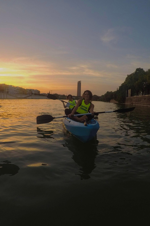 Sunset Kayak: Historic Seville, Triana and La Cartuja - The GoPro photo report: a small extra that changes the experience