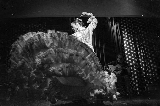 Tablao Flamenco Orillas de Triana Ticket - How to choose your night (and your expectations)