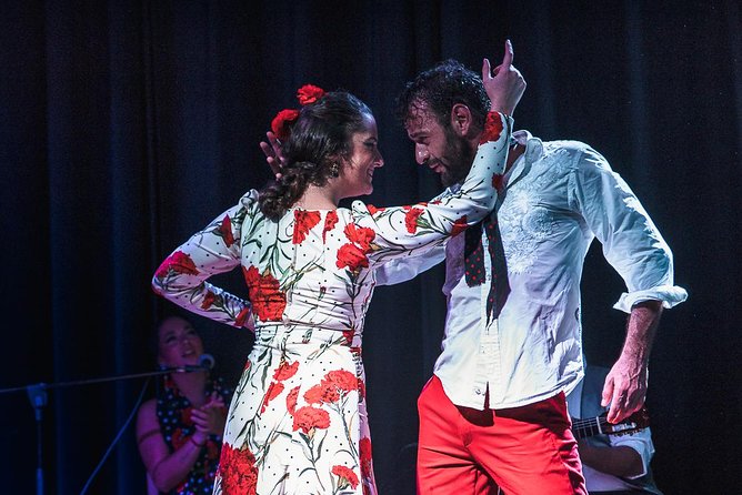 Tablao Flamenco Orillas de Triana Ticket - Getting there and being ready for the show