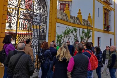 The Seville of the 3 Cultures - From Plaza de San Francisco to Ayuntamiento: Getting Your Bearings Fast