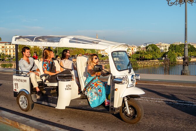Tour Welcome Seville with Local Guide in Eco Tuk Tuk Private - Where the tour starts: finding APK2 Arjona without stress
