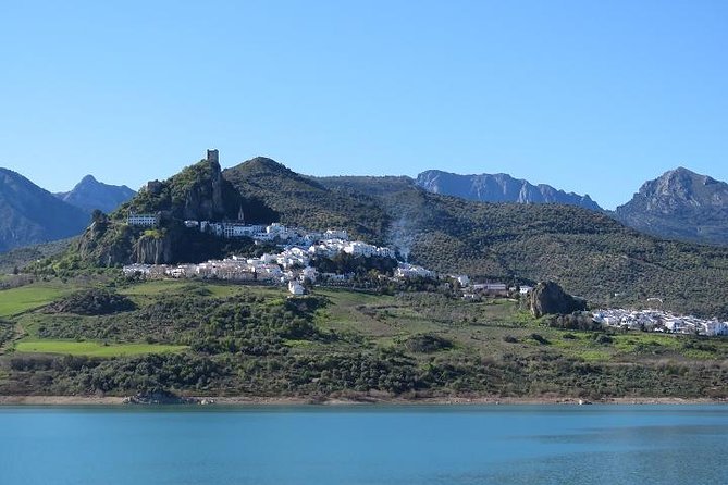 White Villages and Ronda Day Tour from Seville - Grazalema and Sierra de Grazalema: mountain air and big overlooks