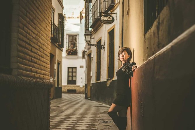 Your Photo Story in Seville - Plaza de España and the gardens: where your frames get structure